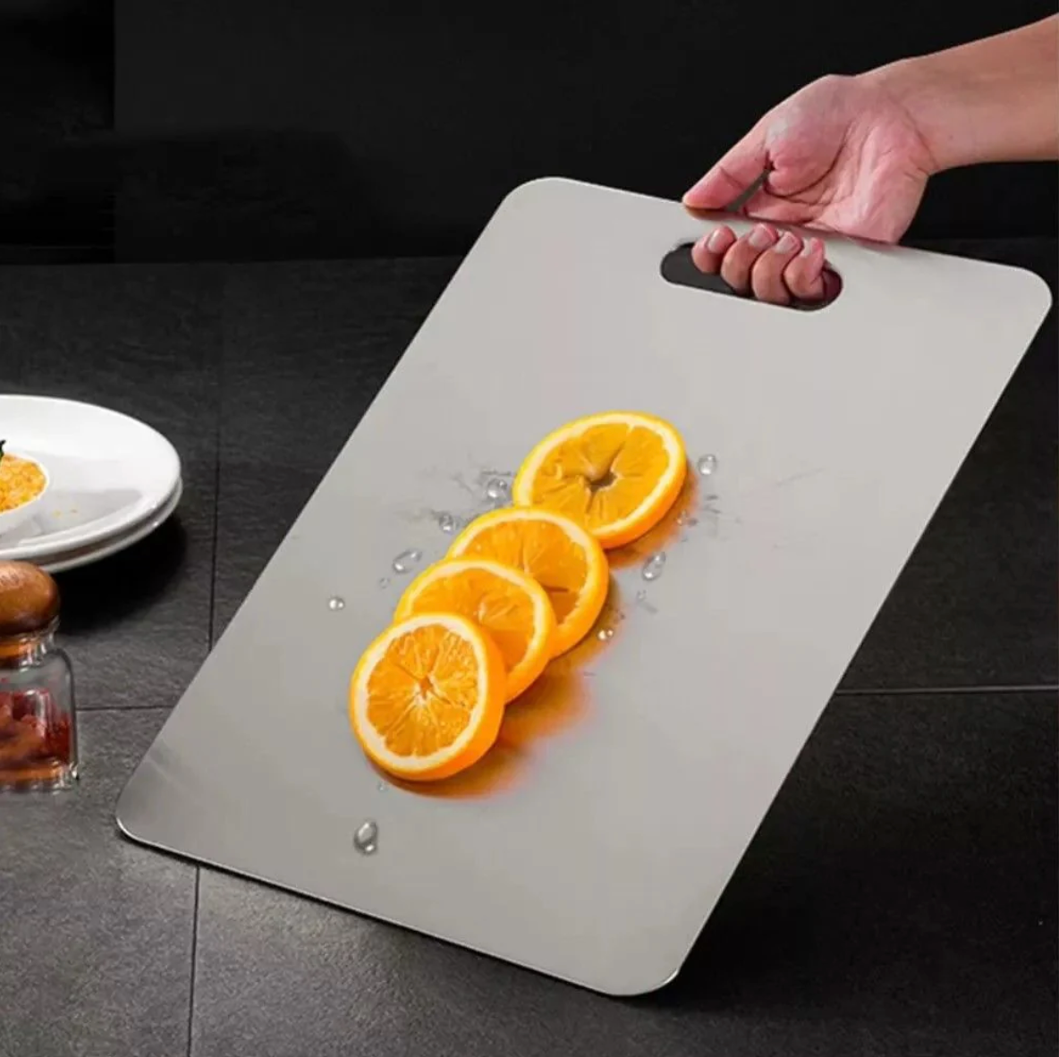 Simmr.™ Titanium Cutting Board
