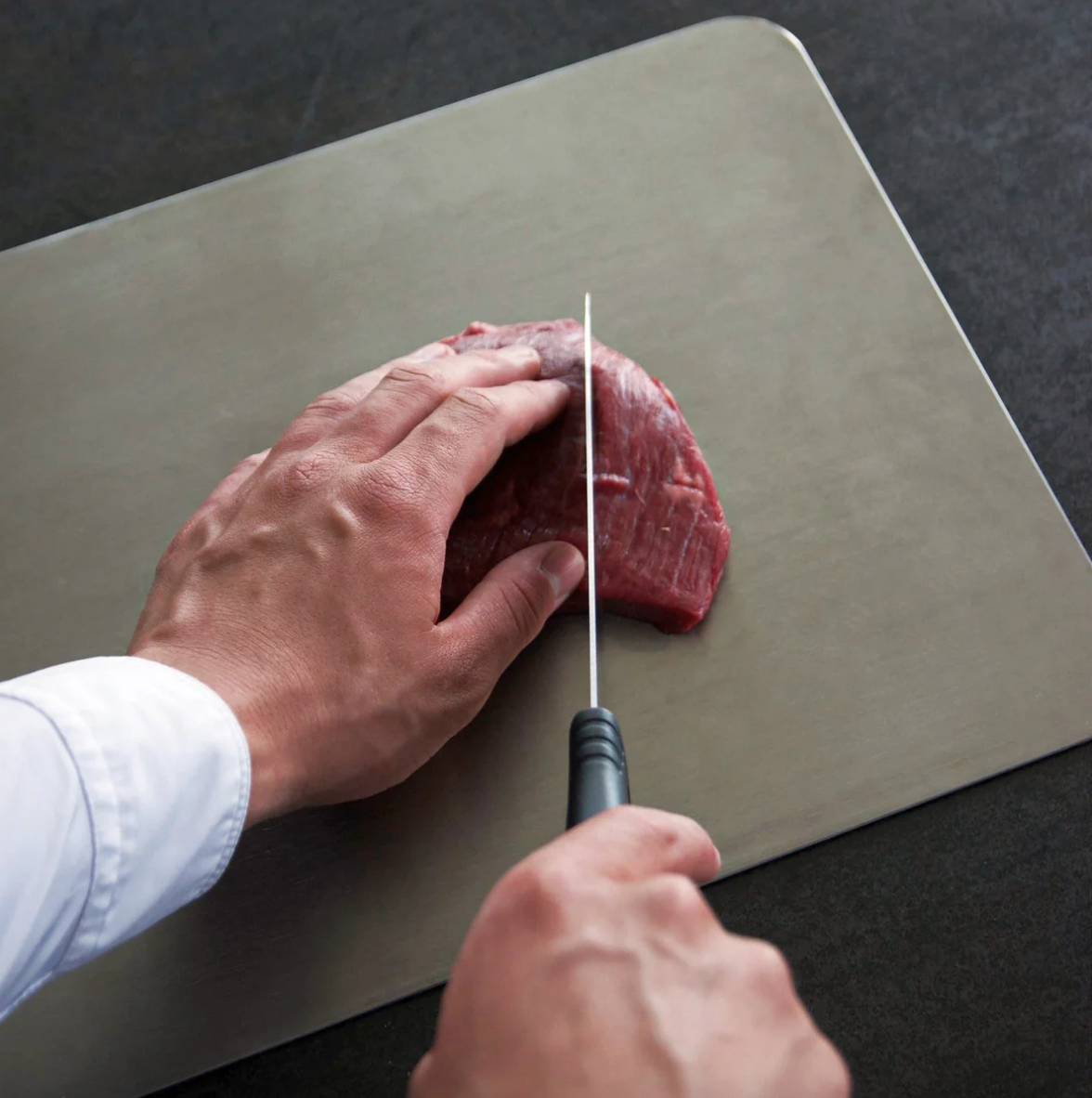 Simmr.™ Titanium Cutting Board